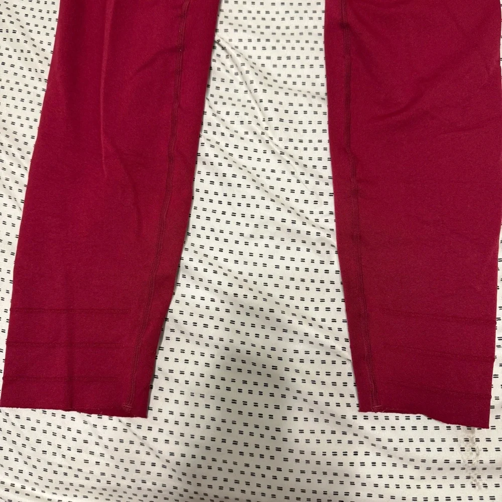 Sculptknit by Fabletics RedLeggings - Picture 2 of 8